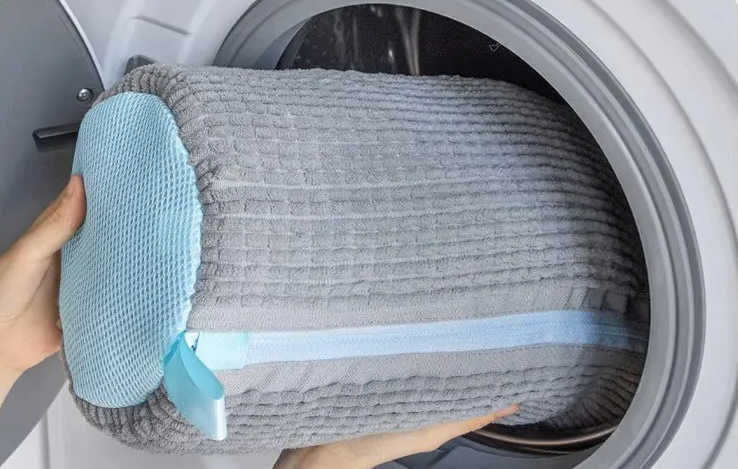 WashPro Shoes Bag - The Shoe Bag That Cleans & Cares